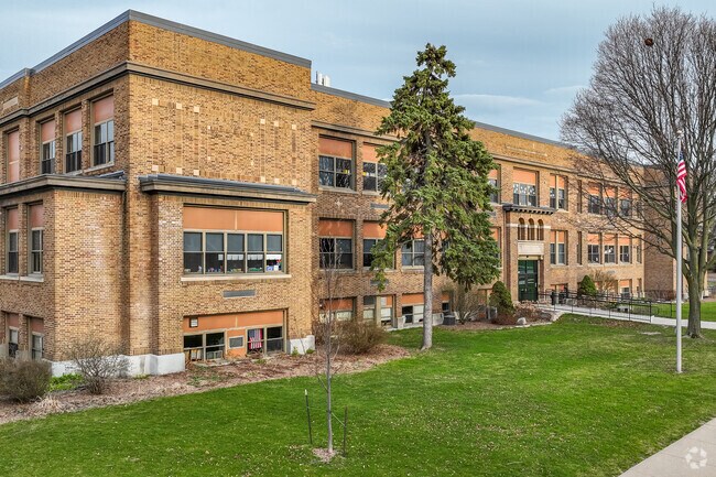 Washington Elementary is a great, public school in Wauwatosa.