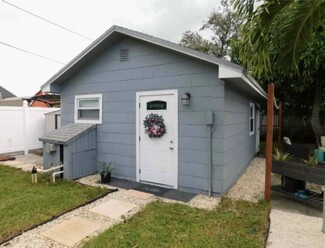 520 20th Ave N, Lake Worth, FL 33460