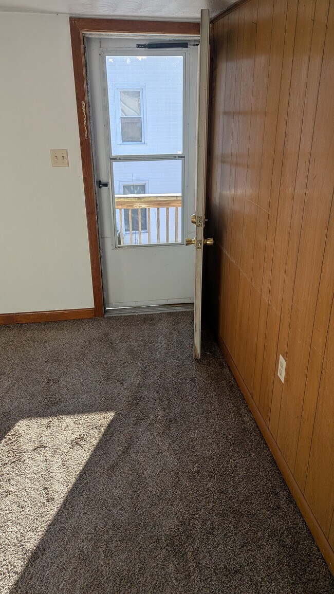 24 Mechanic St unit Upstairs B, Danielson, CT 06239 - photo 6