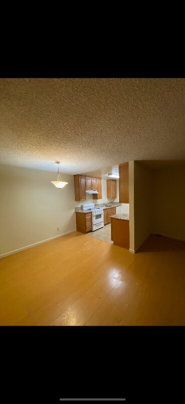 223 E Acacia Ave unit 14, Glendale, CA 91205 - photo 1