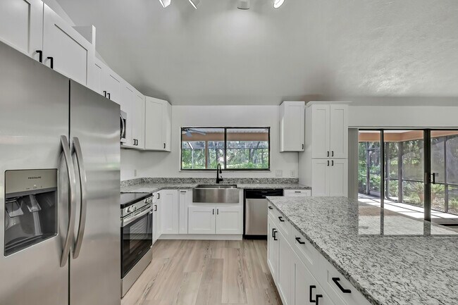 295 E Keller Ct, Hernando, FL 34442 - photo 5