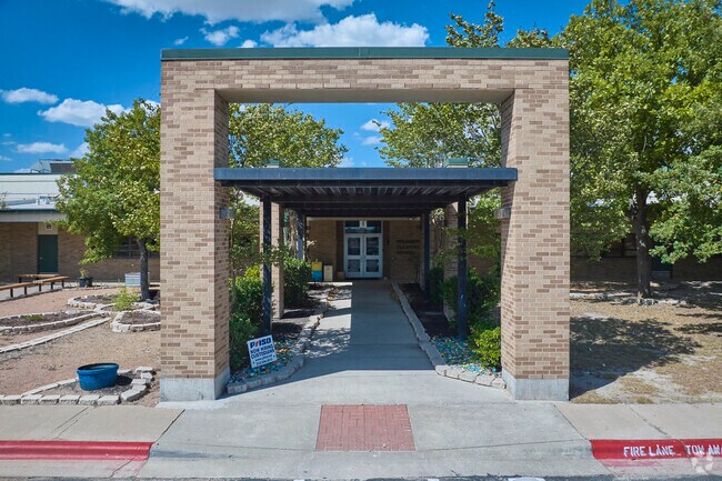 Pflugerville Elementary School was founded in 1978.