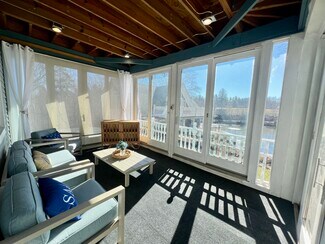 157 Baileyville Rd Unit Second Floor, Middlefield, CT 06455