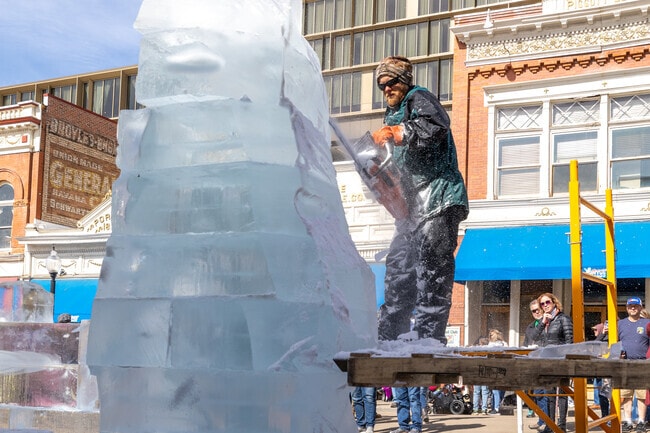 See artists in action as they carve masterpieces at the Cripple Creek Ice Festival.