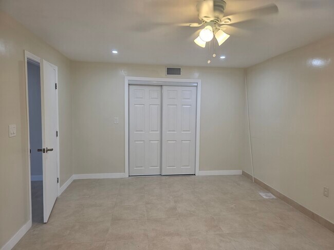 820 Rodeo Rd unit Back Home, Fullerton, CA 92835 - photo 4