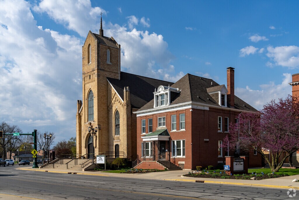 St. Vincent de Paul Catholic School features a student to teacher ratio of 23:1 in 2025.