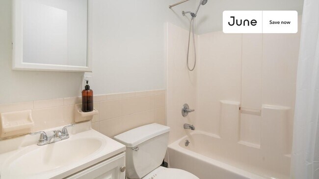418 W 49th St unit 2D, New York, NY 10019 - photo 3