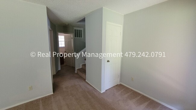 106 Oak St, Arkoma, OK 74901 - photo 3