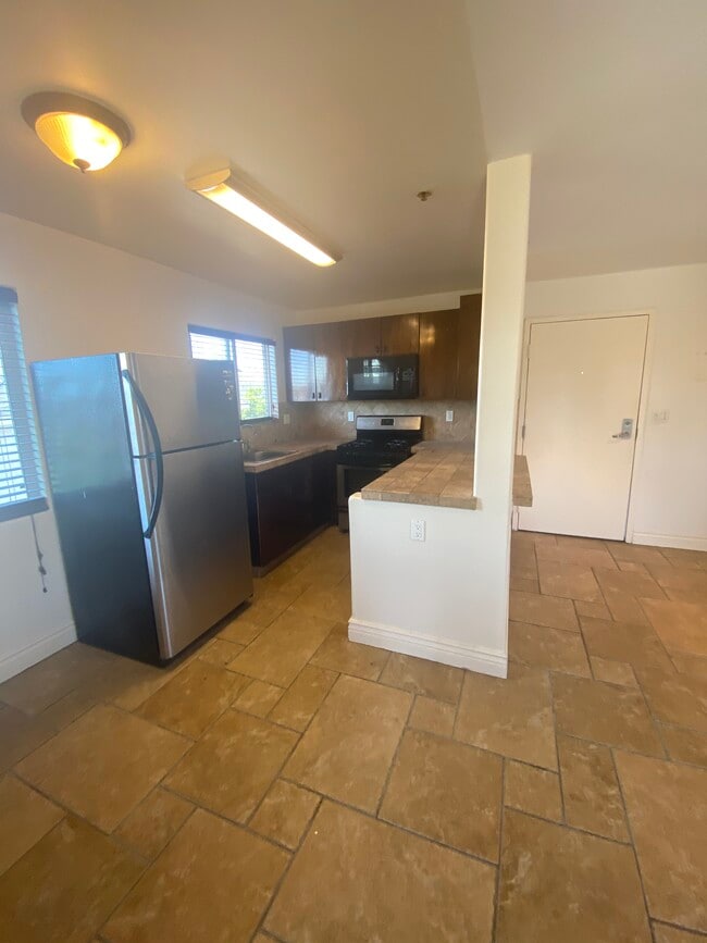 5255 Denny Ave, Los Angeles, CA 91601 - photo 5