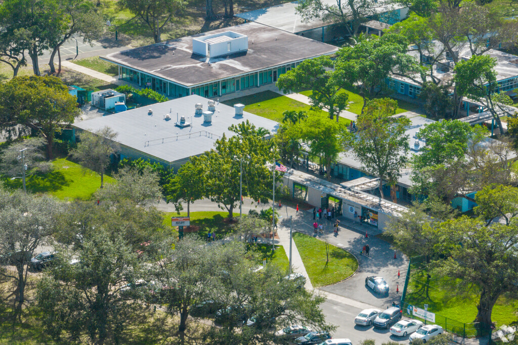 Aerial view of Henry S. west Laboratory School.