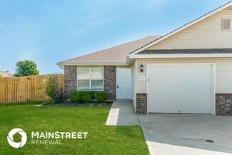 214 Palmer Ct, Pleasant Hill, MO 64080