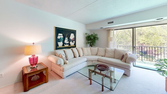 Rivervale at Holiday Farm unit 410A, River Vale, NJ 07675 - photo 2