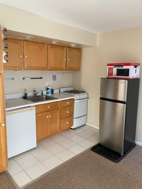 Cleveland House unit 405, Arlington, VA 22201 - photo 1