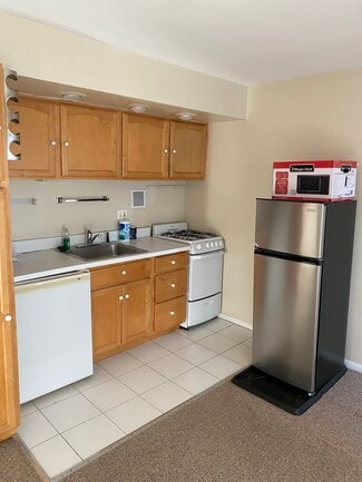 1931 N Cleveland St Unit 405, Arlington, VA 22201