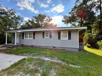233 Wood Dale Dr, Wilmington, NC 28403