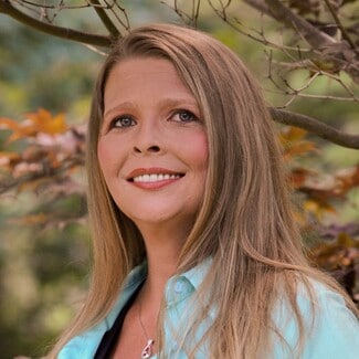 Leslie Stokes