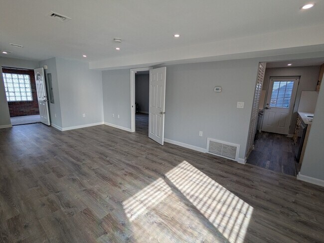 19 Shepard St unit 1, Brighton, MA 02135 - photo 4