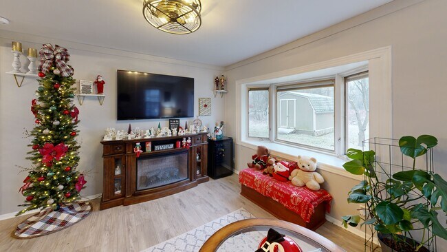 8127 Island Blvd, Grosse Ile, MI 48138 - photo 2