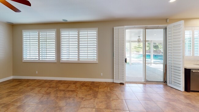 31492 Britton Cir, Temecula, CA 92591 - photo 3