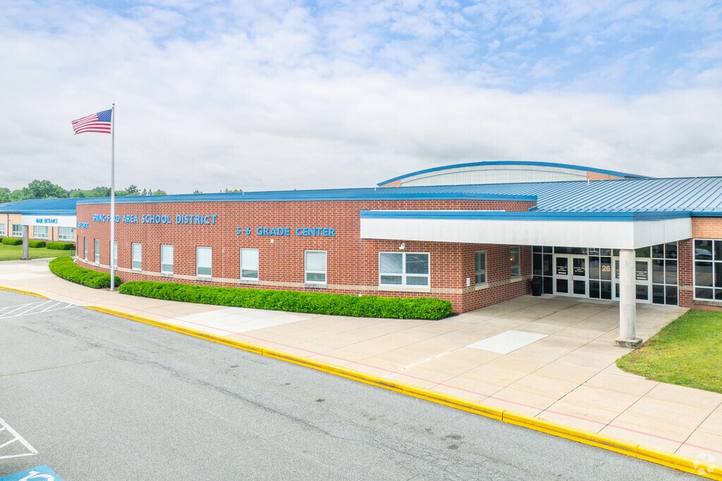Spring Ford Intermediate School serves grades 5-7.