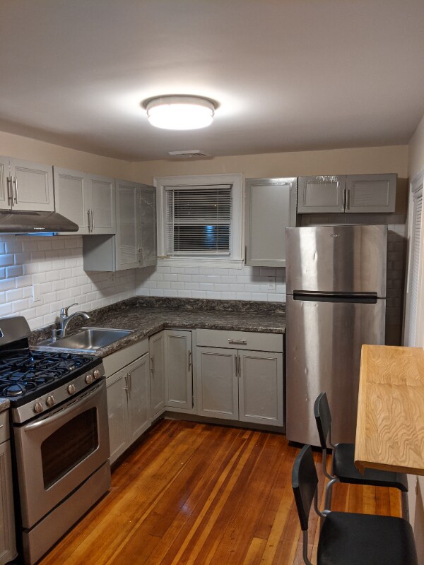 18 Hichborn St Unit 2, Revere, MA 02151