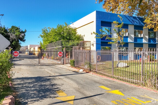 Kadima Day School is a private school in the Western San Fernando Valley.