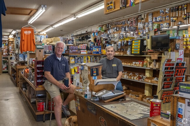 Bluff Park Hardware sells improvement tools in Bluff Park.