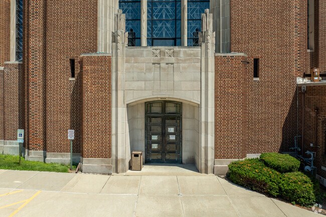 The courses at Holy Trinity Catholic School encourage critical thinking and creativity.