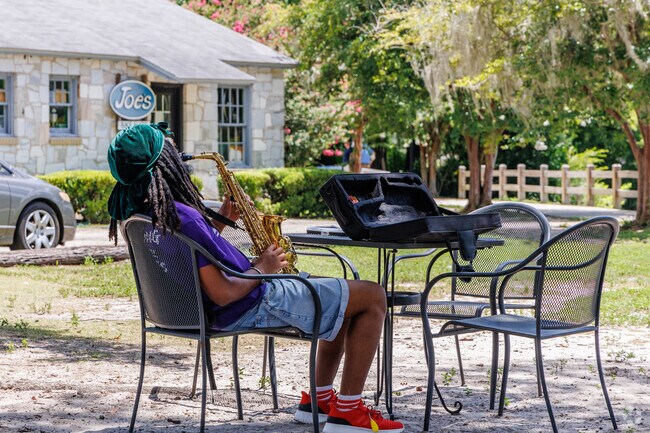 Improv musicians are a regular event at Lake Ella.