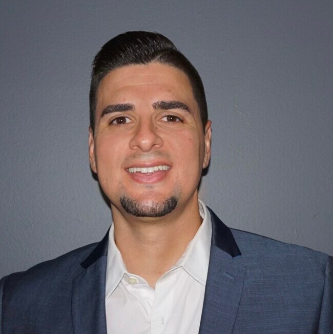 Agent Photo