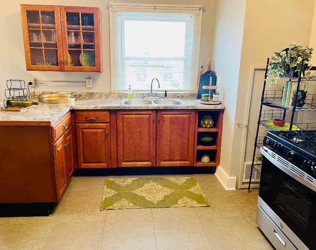 511 2nd St unit 4, Huntington, WV 25701 - photo 6