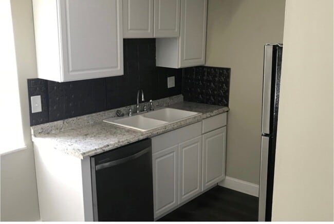 1750-1760 Cleneay Ave, Cincinnati, OH 45212 - photo 7