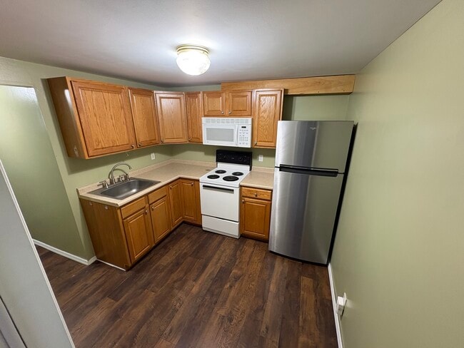 169 Fifty Acre Rd S unit 1, Smithtown, NY 11787 - photo 2