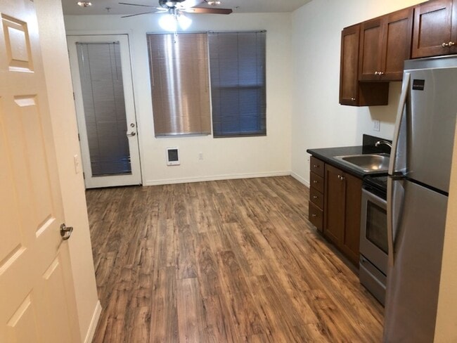 Louie, Portland, OR 97212 - photo 3