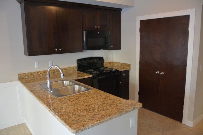 6254 Windemere Ln, Utica, MI 48316 - photo 7