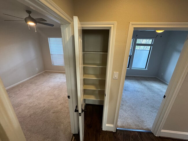 1387 Studer St, Houston, TX 77007 - photo 5