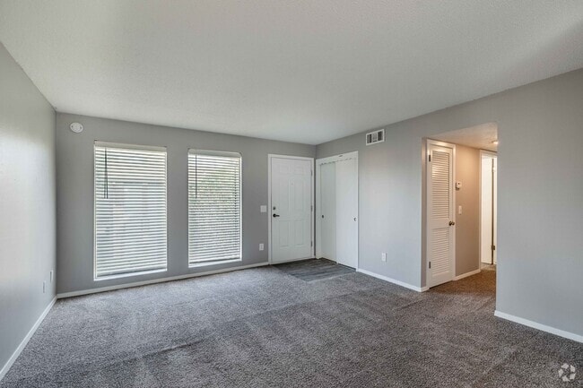 2BR, 1BA - 864SF - Living Room