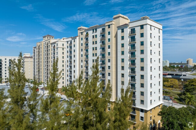 Several new high-rises have recently been added near the Brownsville station.