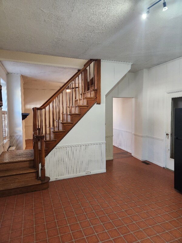 459 Cherry St unit 1, Columbia, PA 17512 - photo 4