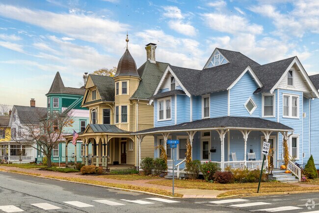 Historic and colorful homes can be found closer to the town center in Smyrna.