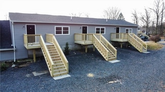 34 8th St Unit 30E, Wind Gap, PA 18091