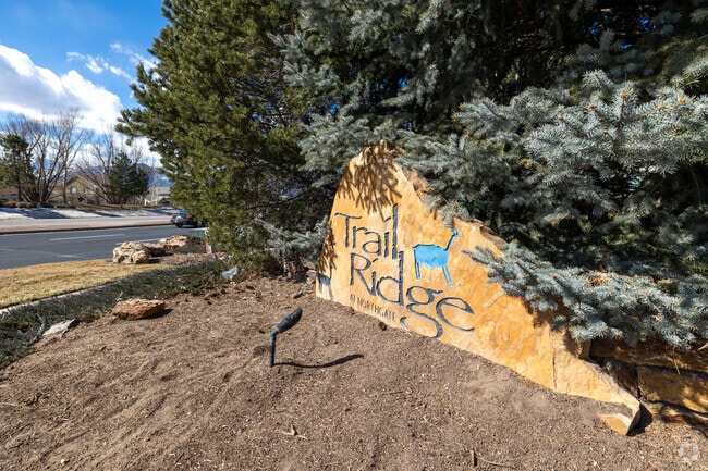 The Trailridge neighborhood is close to shops and parks.
