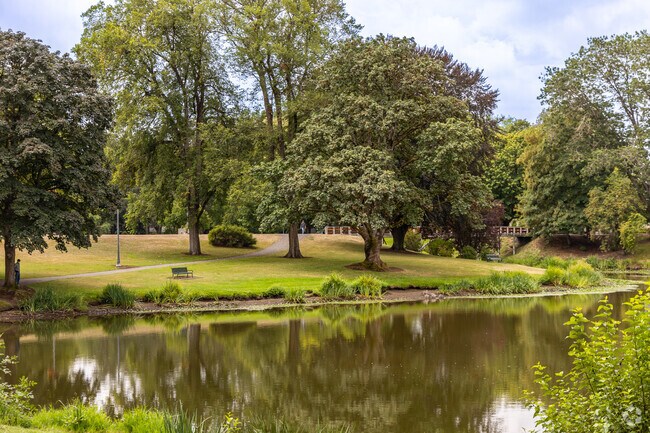 Lake Sacajawea Park in New West Side is the corwn jewel of Longview.