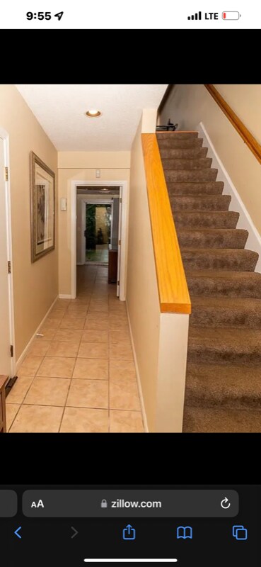 303 Holly Ln, Woonsocket, RI 02895 - photo 5