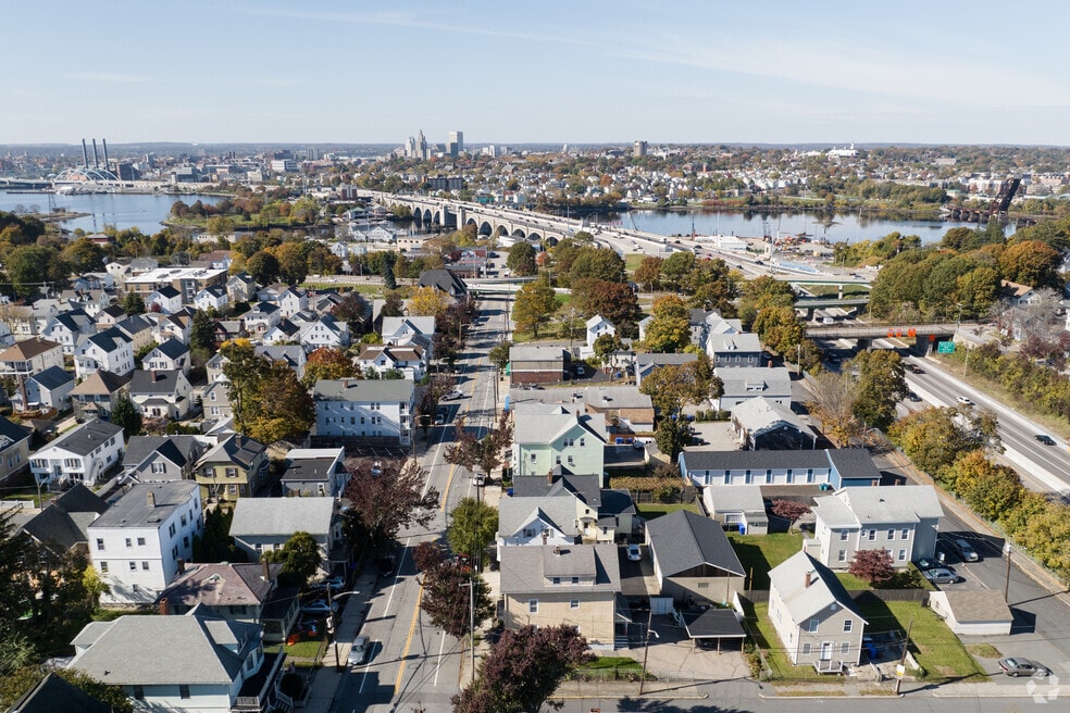 Neighborhood_Outer East Bay_01_111423