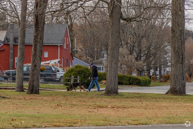 The median household income in Orange is $55,313.