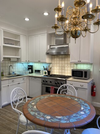 346 Bushkill St Unit 1-Furnished, Easton, PA 18042