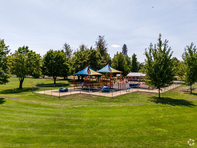 River Forks Park: A Melrose, Oregon haven with river views and endless trails.