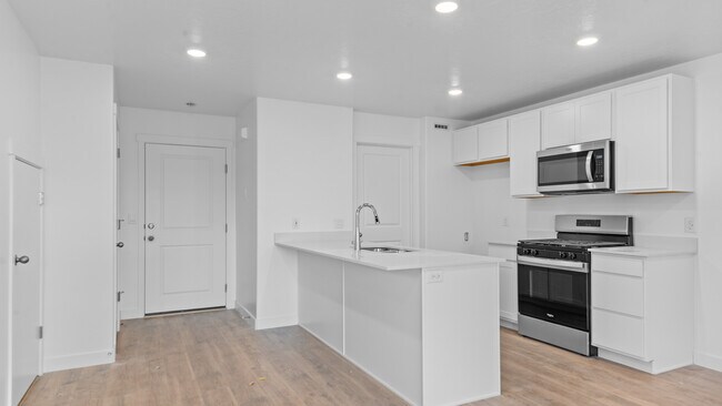 4465 N McKechnie Way unit 1103, Lehi, UT 84048 - photo 7