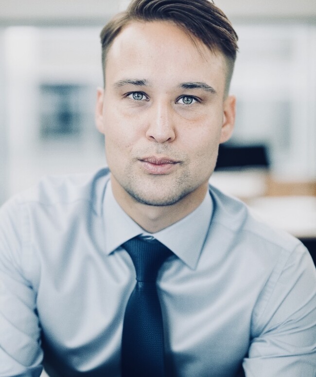 Agent Photo
